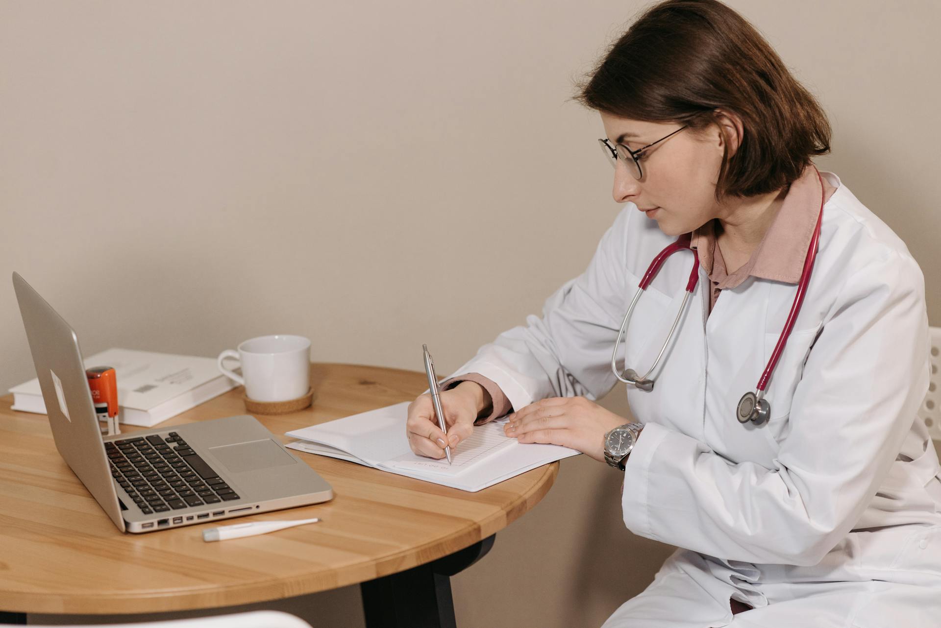 Rechazan recurso de Clínica Vespucio contra multa por no informar garantías de salud a pacientes