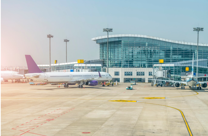 Un retraso en un vuelo causado por falta de personal puede constituir una circunstancia extraordinaria